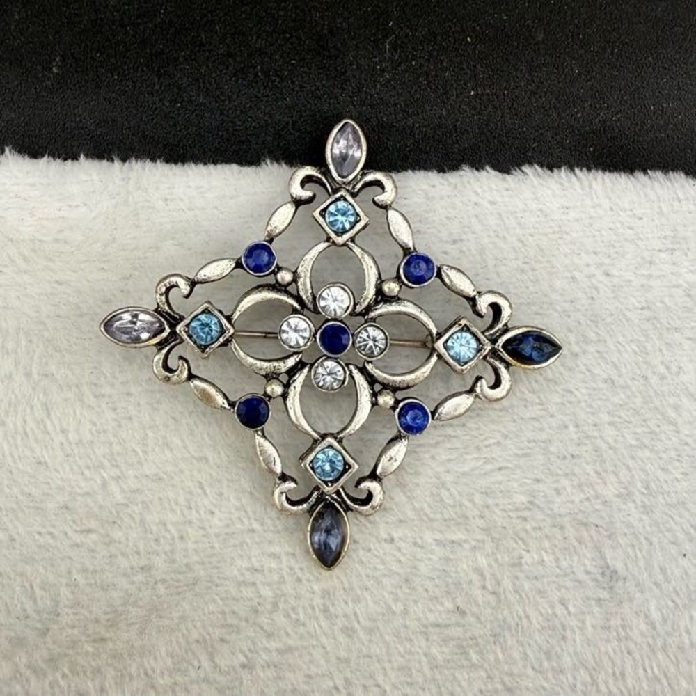 Vintage Lia Rhinestone Brooch Silver Tone Blue Sparkle Signed